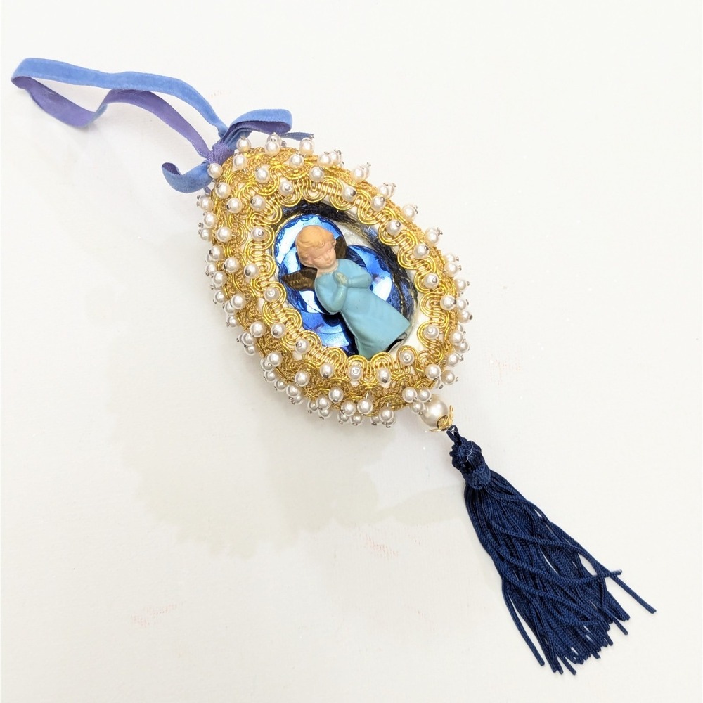 VTG Beaded Push Pin Sequin Pearls Angel Diorama Egg Christmas Ornament w/Tassel